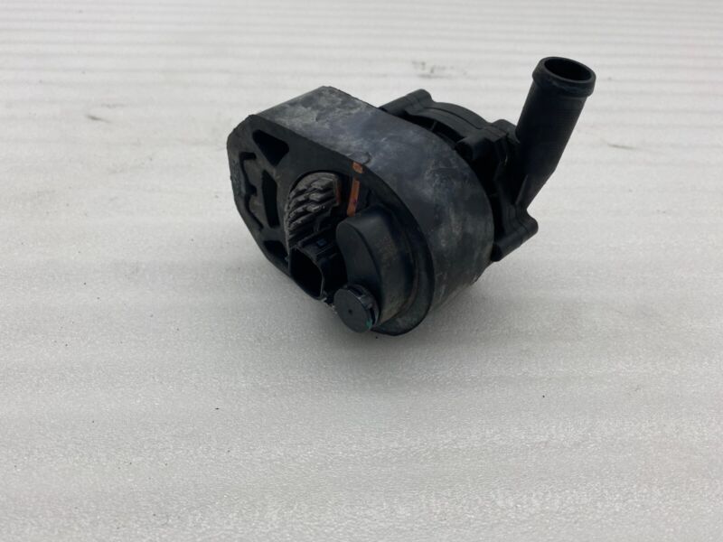 2012-2015 Tesla Model S MS Motor Inverter Battery Coolant Auxiliary Water Pump