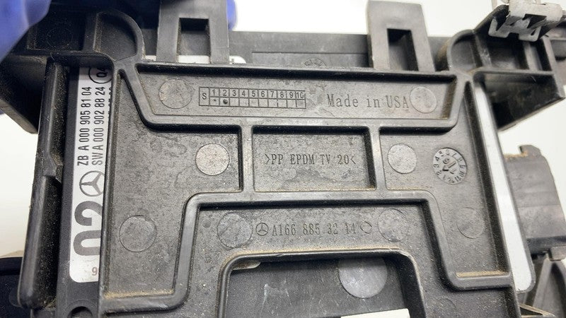 A0009028824 2016-2019 Mercedes-Benz GLE350 Rear Bumper Blind Spot Radar Sensor & Bracket OEM