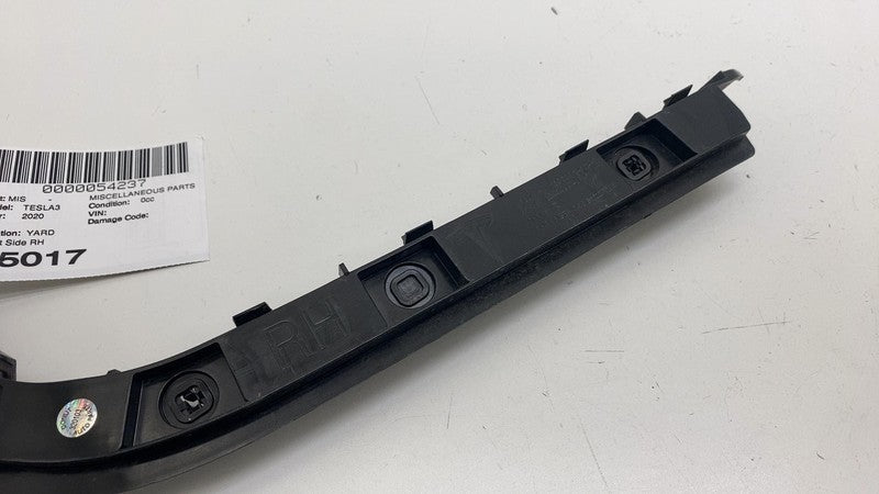 108399100I 17-23 Model 3 Rear Right Bumper Lower Support Retainer Wing Bracket 1083991-00-I