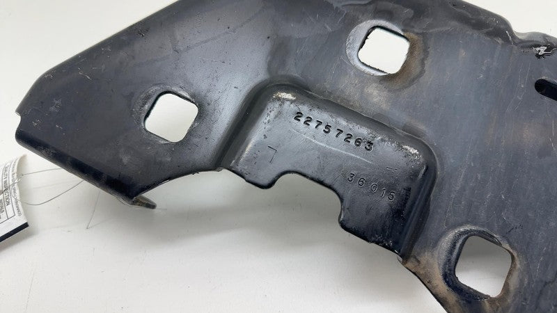 ⭕ 2014-2018 Chevrolet Silverado 1500 Front Left Bumper Inner Bracket L