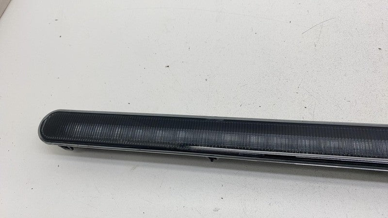 PT00000468 ⭕ 22-24 Rivian R1T Trunk Pick Up Box Right Side Courtesy Light Lamp PT00000468