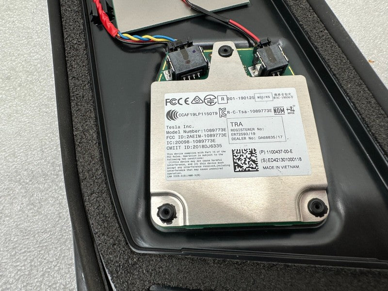 110043700E 2017-2023 Tesla Model 3 M3 Driver Side B-Pillar Applique Glass with Camera Left