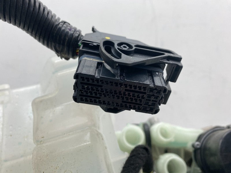 1523000 96 E 20-23 Model Y Supermanifold Refrigerant Chiller + Coolant Reservoir 1547595-96-F