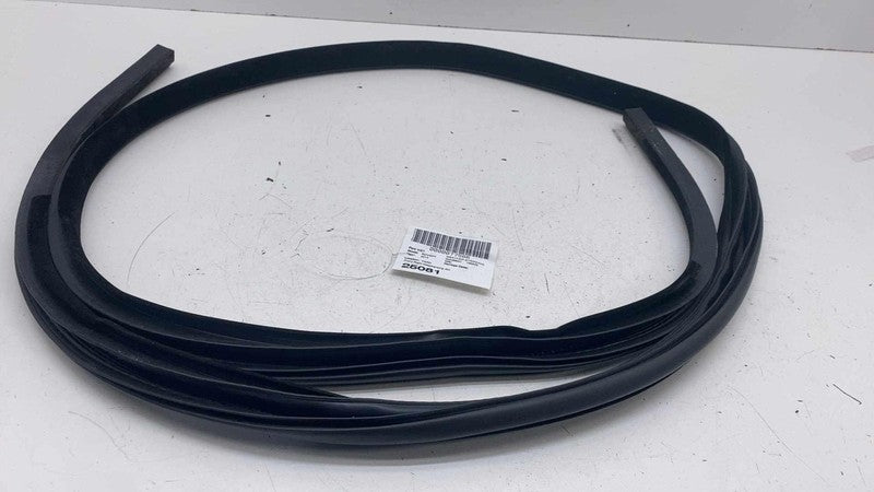 ⭕ 2014-2017 Land Range Rover Sport Front Door Weatherstrip Rubber Seal