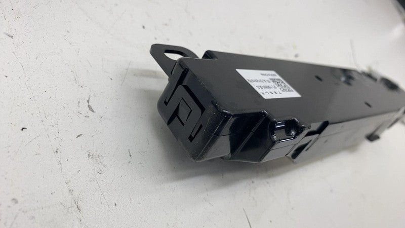 158560100D ⭕ 2017-2023 Tesla Model 3 Y WiFi Bluetooth Antenna Control Module 1585601-00-D