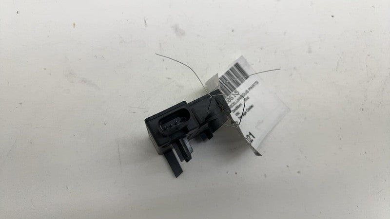 ⭕ 17-23 Tesla Model 3 Rear Bumper BCM Computer Body Control Module 109