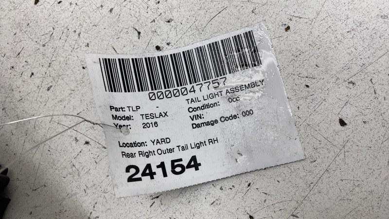 1034333-00-A 2016-2020 Tesla Model X Rear Passenger Side Taillight LED Outer Tail Lamp Right