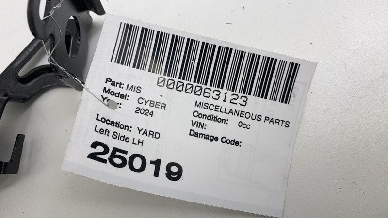 125097100B ⭕ 24-25 Cybertruck Rear Driver Suspension Height Level Sensor Left 1250971-00-B