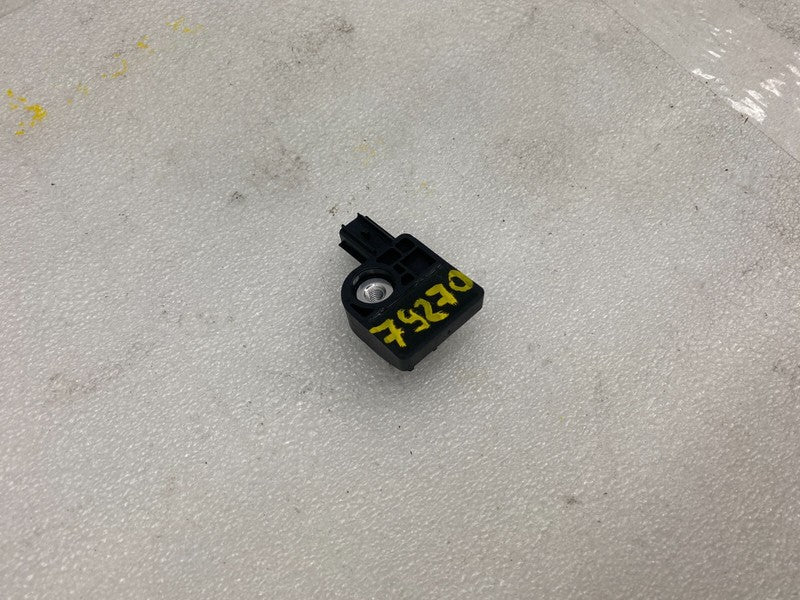 100527400B ⭕12-20 Model S Front Left or Right Acceleration Crash Impact Sensor 1005274-00-B