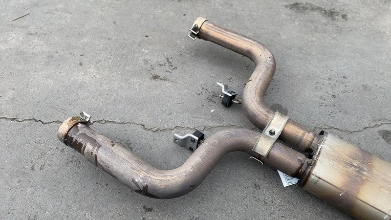 ⭕ 2014-2020 Maserati Ghibli 3.0 Center Exhaust Muffler X-Pipe Resonato