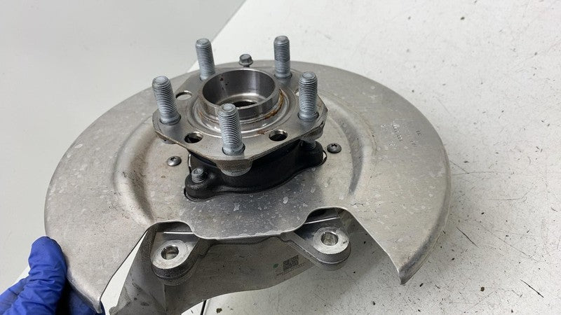⭕ 2025-2026 Model Y Rear Left Spindle Knuckle + Hub (142mm Driven) 218
