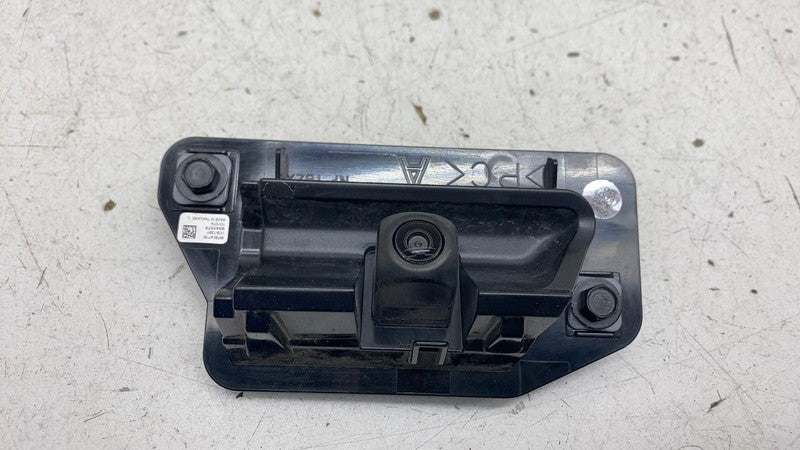 ⭕ 2023-2025 Toyota Prius Rear View Backup Park Parking Assist Camera 8