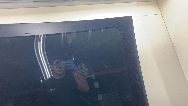 ⭕ 2021-2024 Tesla Model S Panoramic roof Fixed Glass 1564633-00-D (Bar