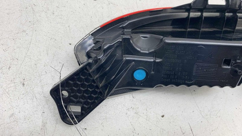 1712514-00-E ⭕24-25 Model 3 Rear Right Lower Bumper Taillight Lamp LED Reflector 1712514-00-E