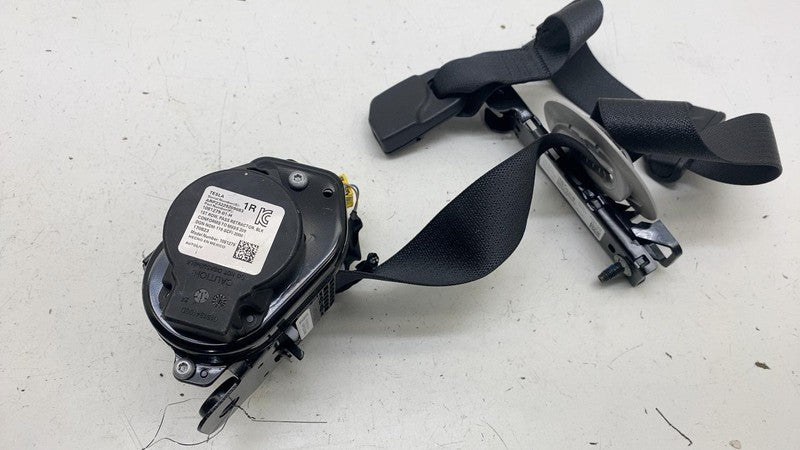 108127901H ⭕ 2017-2023 Tesla Model 3 Front Right 1st Row Seat Belt & Retractor 1081279-01-H