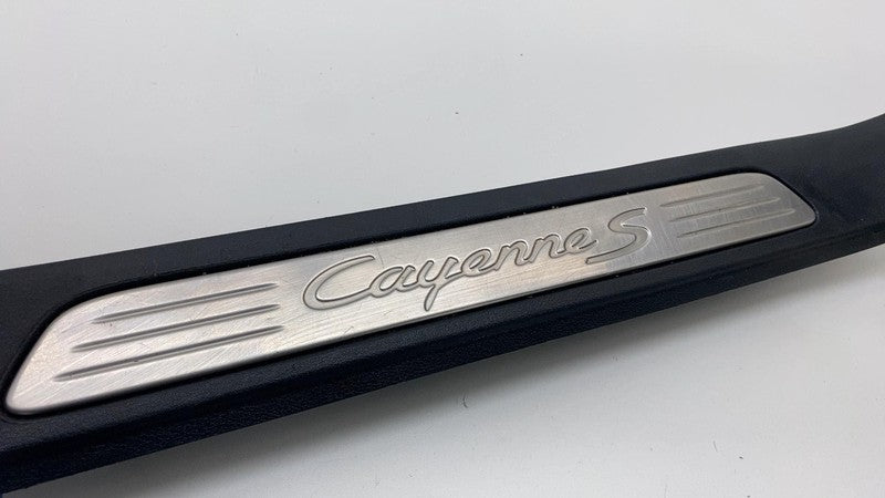 2011-2018 Porsche Cayenne Front Passenger Right Sill Scuff Step Plate Cover RH