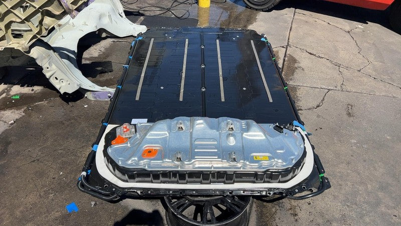 1666968 99 C ⭕ 23-25 Model 3 M3 LFP Standard Range Battery Pack 400VDC 60kWh RWD 1666968-99-C