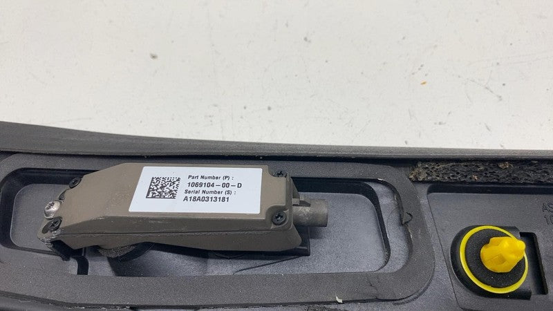 ⭕ 2016-2020 Model X Right B-Pillar Applique Trim Molding w/ Camera 108