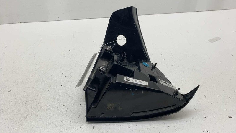 ⭕ 17-22 Model 3 Rear Left Outer Exterior Taillight Tail Lamp 3-Pin 107