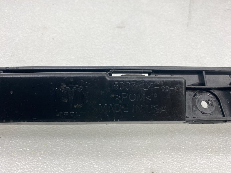 600772400C ⭕ 12-25 Model S Rear Body Attachment Bumper Center Support Bracket 6007724-00-C