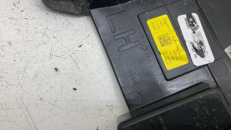 ⭕ 2025 Rivian R1S Left Side Upper B Pillar Cover Panel Black Mountain 