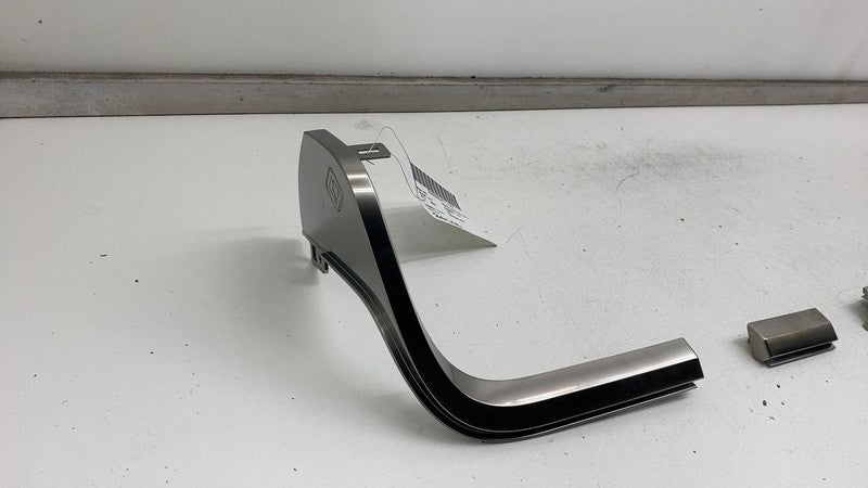 PT00041610E 22-24 Rivian R1T R1S Dashboard Instrument Panel Moulding Trim Cover PT00041612-E