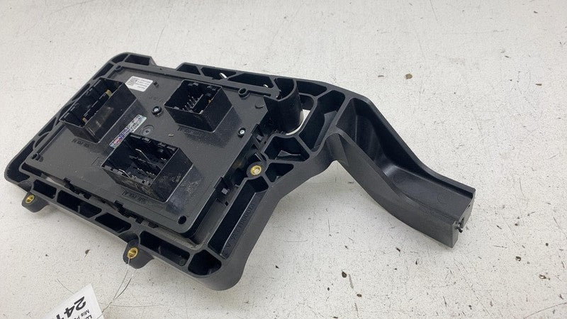 ⭕ 2022 2023 2024 Rivian R1T R1S Left Cabin Fuse Relay Junction Box PT0