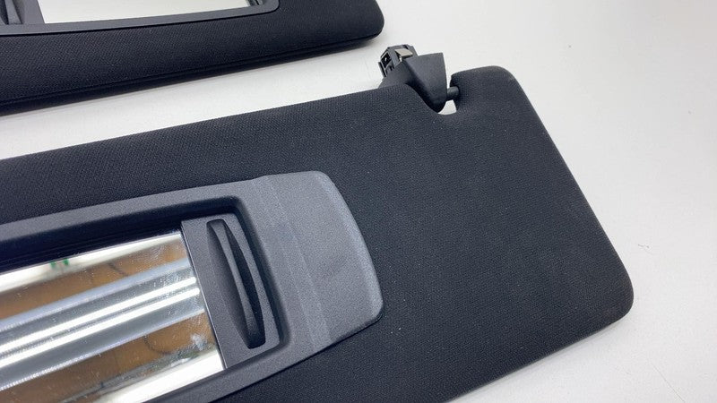 2017-2023 BMW 530e G30 Front Left & Right Windshield Sun Visor Black S