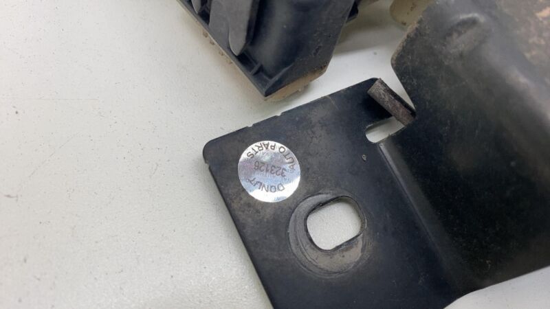 600757200E 2012 2013 2014 2015 Tesla Model S Front Frunk Hood Lock Latch Secondary Release