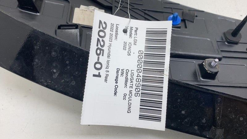 87310GI000MZH 2022 2023 Hyundai Ioniq 5 Rear Liftgate Tailgate Back Panel Molding Garnish Assy