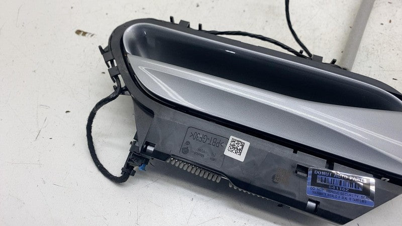 Outside Door Handle VOLKSWAGEN ID4 Right 25