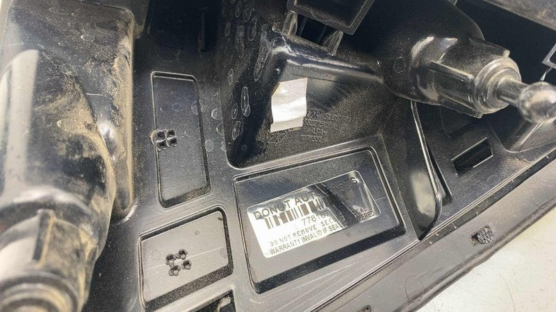 68227309AF ⭕ 17-25 Chrysler Pacifica Rear Left D-Pillar Quarter Applique Panel 68227309AF