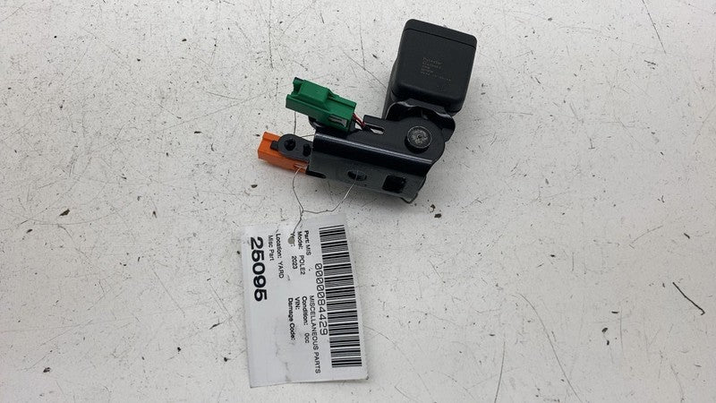 31675959 ⭕ 2021-2023 Polestar 2 Rear Left & Center Dual Seat Belt Catch Buckle 31675959