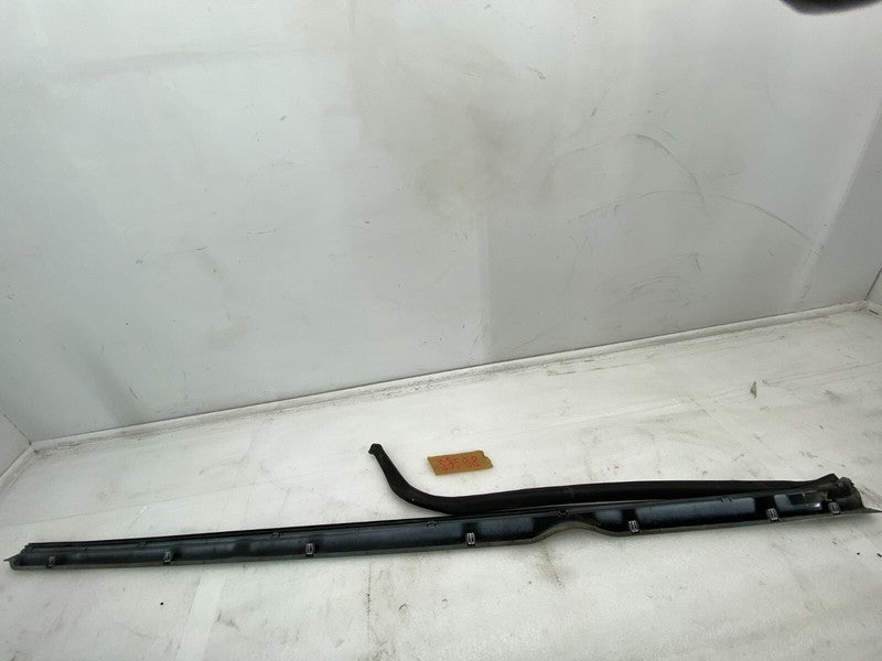 101221700F 12-23 Model S Right Rocker Panel Scuff Plate Molding w/ Rubber Seal 1012217-00-F