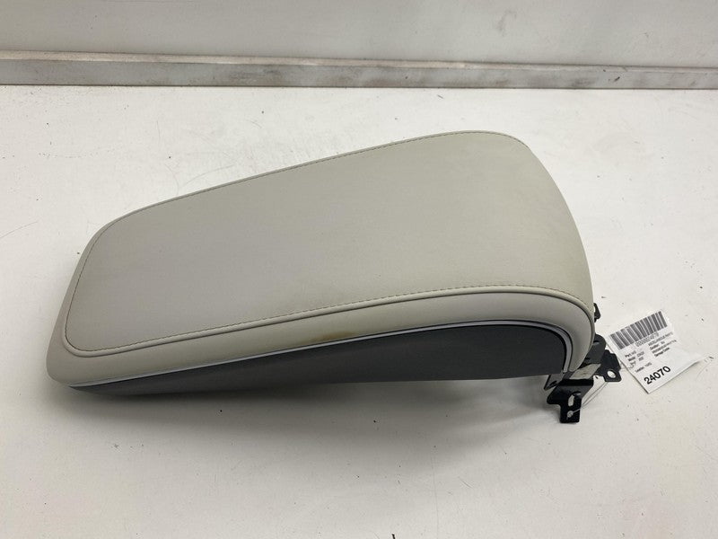 ⭕ 2022-2024 Hyundai Ioniq 5 Center Console Armrest Storage Compartment Lid Gray