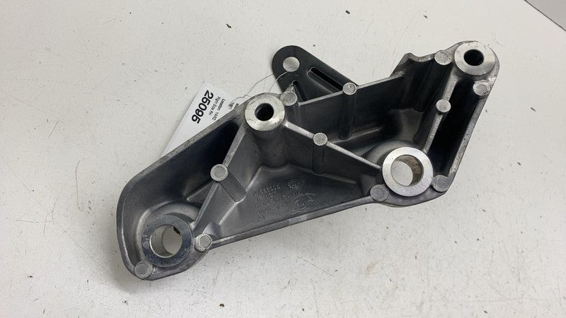 31686306 ⭕ 2021-2023 Polestar 2 Front Right Side Engine Mount Support Bracket RH 31686306