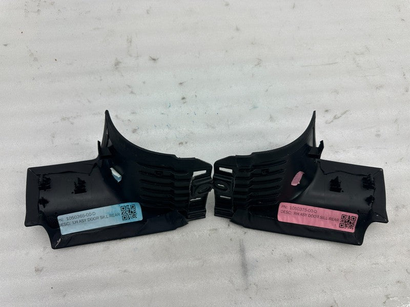 1050365 00 D ⭕ 16-20 Model X Rear Left & Right Door Sill Trim Cover 1050365-00-D/1050375-00-D
