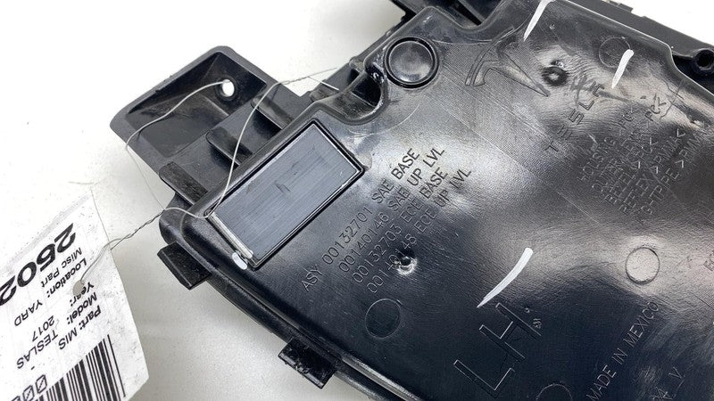 100599500D 12-20 Tesla Model S Front Driver Side Fog Light Cornering Lamp Left 1005996-00-E