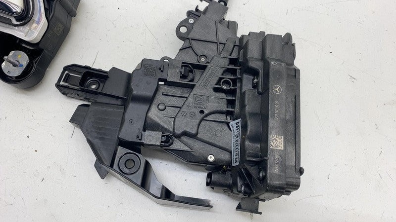 ⭕ 2022 EQS 450+ V297 Rear Right Exterior Door Handle Outer White A0997