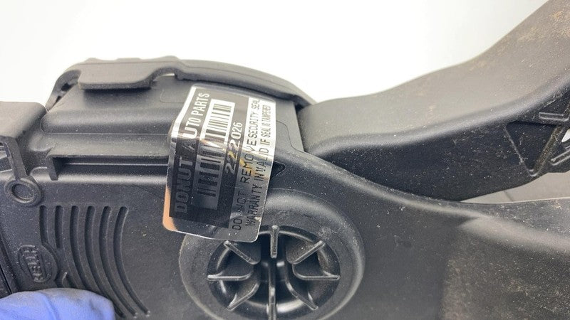A2923000000 2012-2019 Mercedes-Benz GLE350 Front Driver Gas Throttle Pedal Accelerator OEM