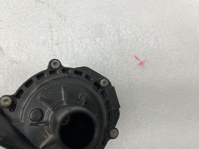 103534800G 2016-2020 Tesla Model S X Cooling System Auxiliary Water Coolant Pump FWD Assy