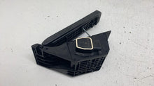 ⭕ 2010-2013 Mercedes-Benz E350 Front Driver Gas Accelerator Pedal A2043000004