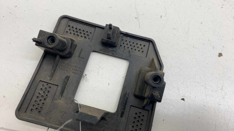 ⭕ 2021-2025 Tesla Model X MX Rear Driver Side Fascia Bracket Left 1616