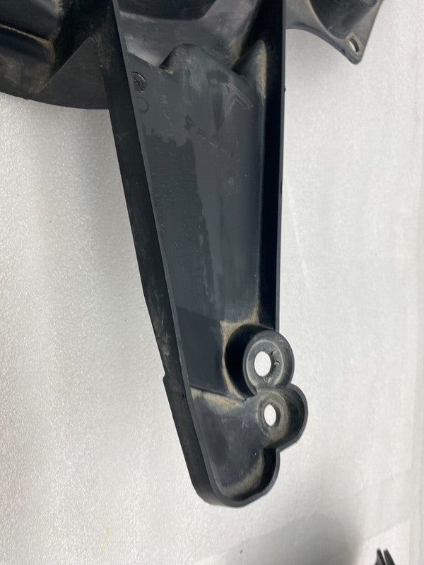 106051100B ⭕ 16-20 Tesla Model S Front Left Underhood Shock Tower Cover Trim 1060511-00-B