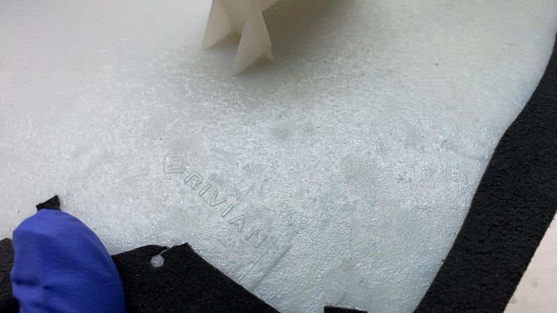 PT00001378 ⭕ 2022-2024 Rivian R1T Left Side C-Pillar Upper Trim Panel Cover LH PT00001378