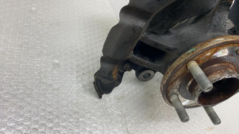 BV613K170CND 2013-2018 Ford C-Max Front Passenger Spindle Knuckle Hub + Dust Shield Right FWD