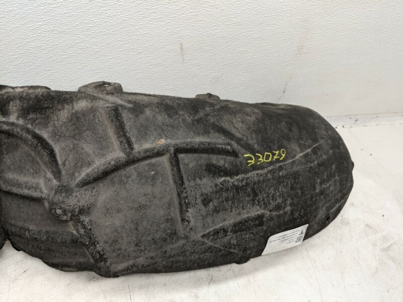 1081586-00-B 17-23 Model 3 Rear Right Wheelhouse Fender Arch Liner Splash Shield 1081584-00-C