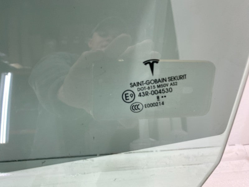 43R-004530 ⭕ 2017-2019 Tesla Model 3 Front Driver Side Door Window Glass Left Single Pane