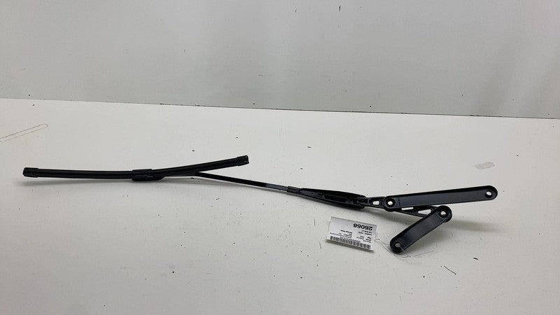 ⭕ 2022 Mercedes EQS 450+ Front Right Windshield Wiper Arm & Blade RH A