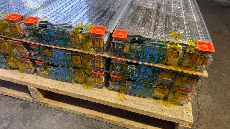 1028691 20 B 2012-2015 Tesla Model S MS Battery Module Pack (14p) 60kWh (Read Description)